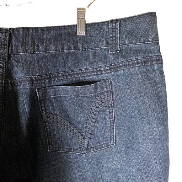 Denim & Company Clinton Kelly Blue Denim Jeans Plus 26W Embroidered Straight Leg - Picture 9 of 9